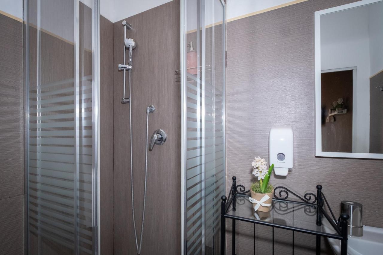 Cconforthotels R&B Semplici Emozioni Bari Ngoại thất bức ảnh