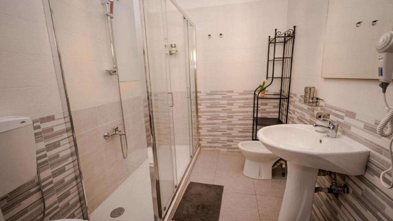 Cconforthotels R&B Semplici Emozioni Bari Ngoại thất bức ảnh